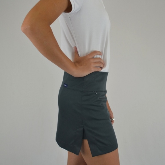 Smallwood's yachtwear skort - Picture 2 of 5